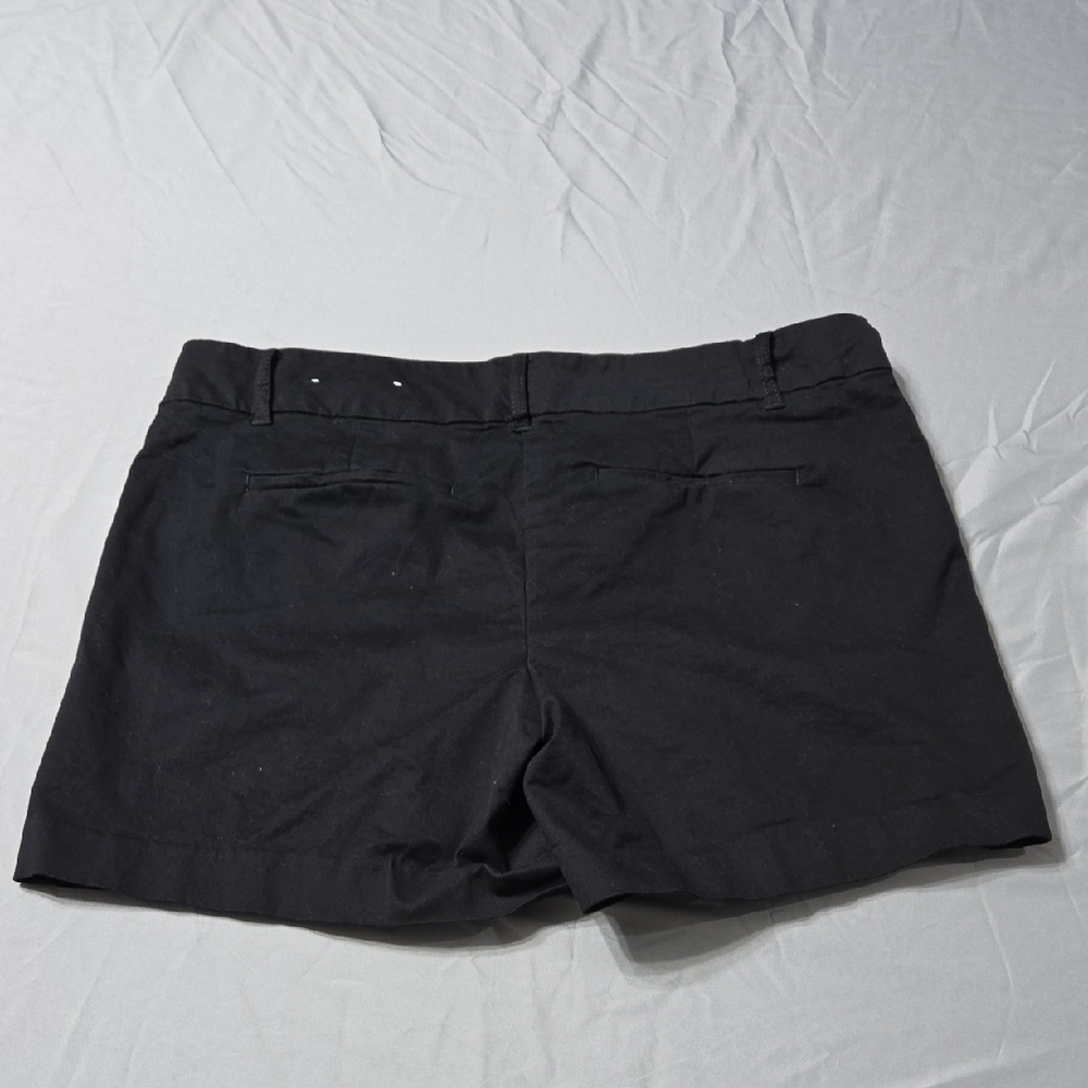 Ann Taylor Sz 14 Womens Black Flat Front Shorts - Picture 4 of 7